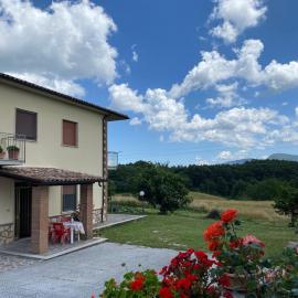 Casa in campagna - L'OSTERIA, hotel em Rocca Ranieri