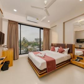 Hotel The Container Kolhapur