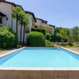 Morcote Romance by Quokka 360 - Apartment with Patio and Shared Pool, hotel en Morcote