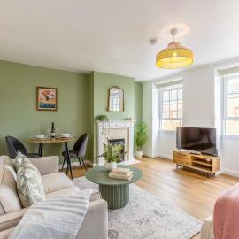 Charming Studio with Stunning Windsor Castle Views - By Tempstay
