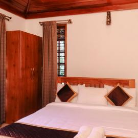 Wood Clusters, hotel in Suntikoppa