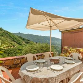 LaCollina Mountain view, hotel a Montale