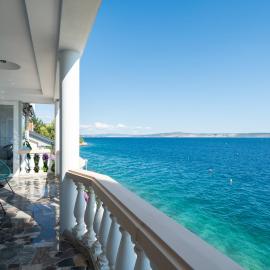 SeVeN Holiday home - Beachfront by the Sea, Velebit, Nature
