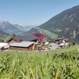 Ferienwohnung Berghof Pixner, hotel in Wenns