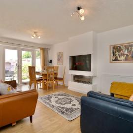 Rydal Palace Rugby - Charming 2Bed Haven With Free Driveway Parking