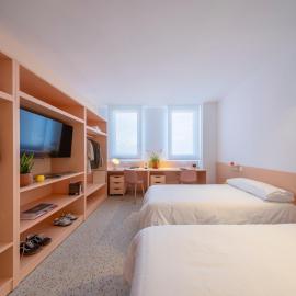 Hotel Valencia Tower, hotel a Burjassot