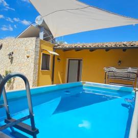 Casa delle Cicale, Hotel in Solarino