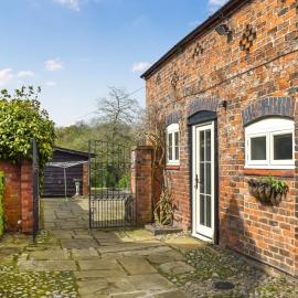 The Coach House Annexe, hotel sa Tilston