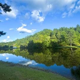 Mallard Cove - lakeside pet friendly, hotel a Robbinsville