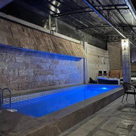 Prestige guest house with free swimming pool