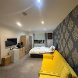 Eastern Bridge Rooms, hotel en Spinney Hill