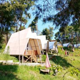 Dieng glamping syari'ah, hotel v mestu Diyeng