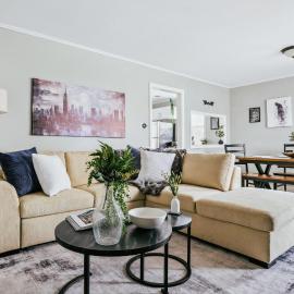 Charming & Cozy Getaway - A Heroic Stay Awaits!