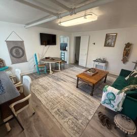 1 bedroom 1 bath Boho Basement, hotell i Laramie