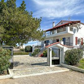 Nice Home In Theologos With Wi-Fi, Hotel in Theológos