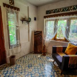 Rumah Gaharu - Kulon, hotell sihtkohas Kalirejo