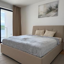 Šajdíkove Humence में, होटल Luxapartments - Lake View Apartment 202 in Penati Golf Resort
