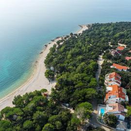 Apartments BEVANDA, hotell sihtkohas Šimuni