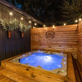 Soothing Soaks, Fireside Chats, Movie Nights, Rainfall Showers & Local Fun - Modern Mountain Retreat