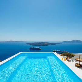 Kastro Suites