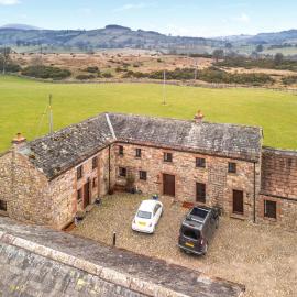 Stone Barn - B6063