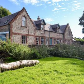 One The Stables, hotel a Dalrymple