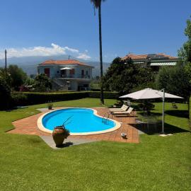 Green paradise with Etna view