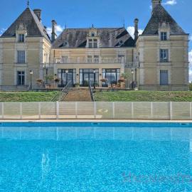 Appartement dans Château exceptionnel PISCINE -GOLF -TENNIS, ξενοδοχείο σε Les Forges