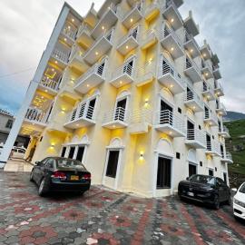 Royal Elite Hotel Kalam, хотел в Kalām