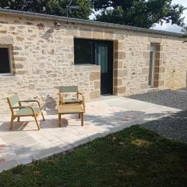 La petite Maison du Manoir de La Grande Vigne, viešbutis mieste Majenas