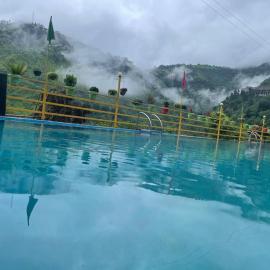 The Kempty Pool Retreat, ξενοδοχείο σε Mussoorie