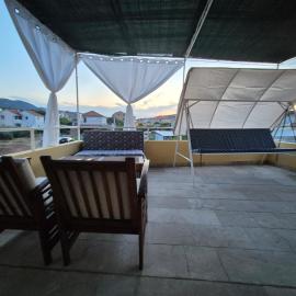 Apartman Pia, JELSA