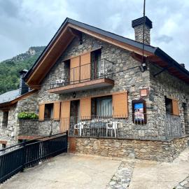 Casa Franch - L'Amfitriona, hotel in Espot
