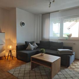 Ferienwohnung mit Kanalblick, hotel in Hirschaid