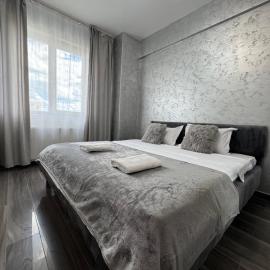 Spacious 2 Bedroom Apartment, hotel in Iaşi