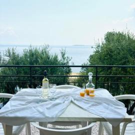 Case vacanze corfu, Glyfa home، فندق في Glyfa