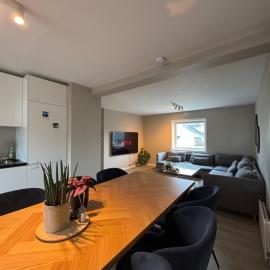 Modern and central 2-bedroom apartment, hotel v destinaci Bronnoysund