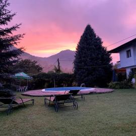 Guest House Efrosina, hotell sihtkohas Glozhene