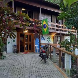 Casa do canto das ondas, hotel in Bombinhas