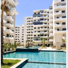 luxury studio vue Sur Piscine, mer et Park a Zenata City Eco, hotel in Aïn Harrouda