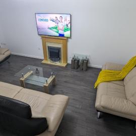 Leyland Road Retreat - 4 Bedroom House
