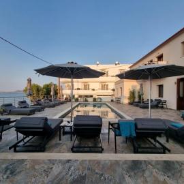 La vie luxury suites, hotel in Megalochori