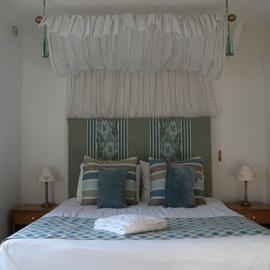 Rooms near Weston-super-Mare, Hotel in Uphill