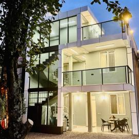 Nika house, Hotel in Ureki