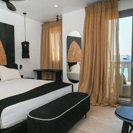 ASTREA Relax Suites, hotel din Adamas