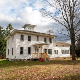 Minutes to Bristol Mountain, Wineries, Canandaigua, hotel em Naples