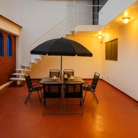 Casa Independiente muy cerca al centro historico - Los Profesionales, hotell i Cuzco