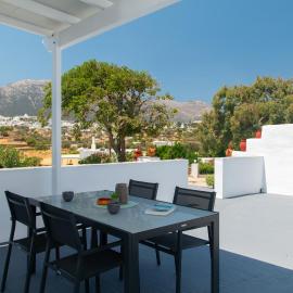 Θεμωνιά house