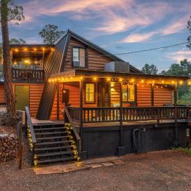NEW! Hillside Getaway in the Pines, Games, Poker, hotel in Pine