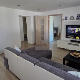 2 rooms modern flat near the hockey stadium